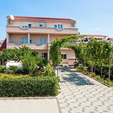 Apartmani Stadion Zára Kültér fotó