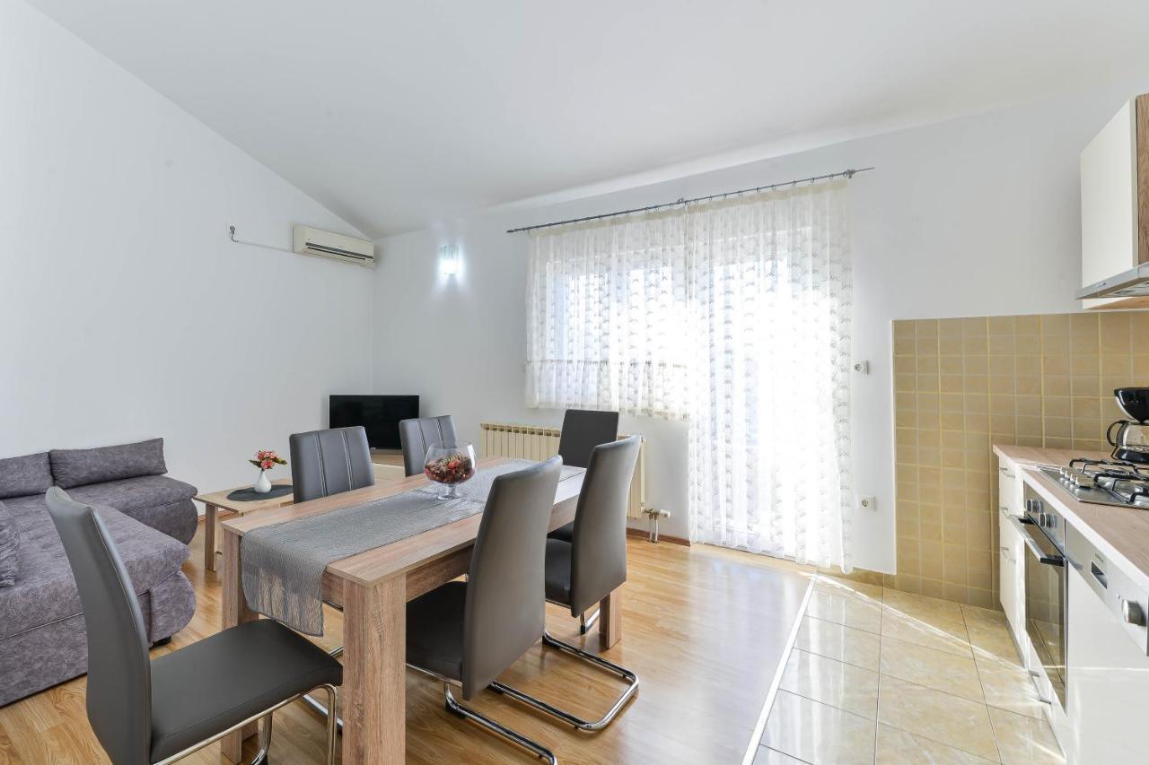 Apartmani Stadion Zára Kültér fotó